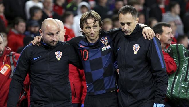 努涅斯与萨 努涅斯与萨