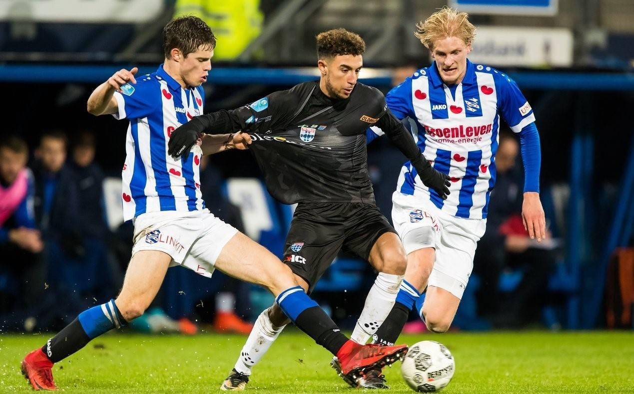 巴萨的右后 巴萨的右后