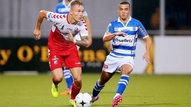 5比2逆转卫冕冠军皇马 巴塞再夺西超杯冠军.